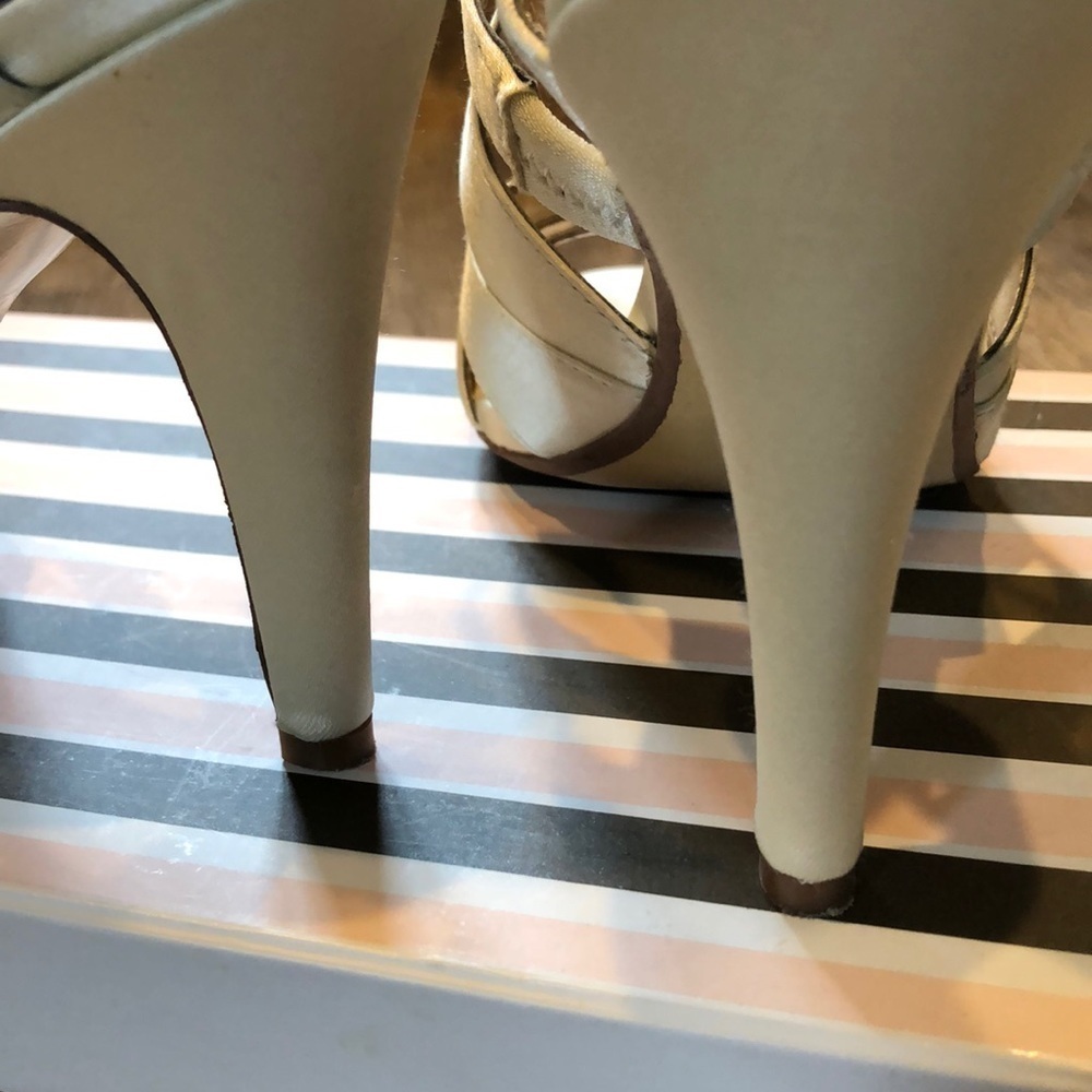 RSVP Champagne‎ Dress Heel Sandals - Picture 3 of 8